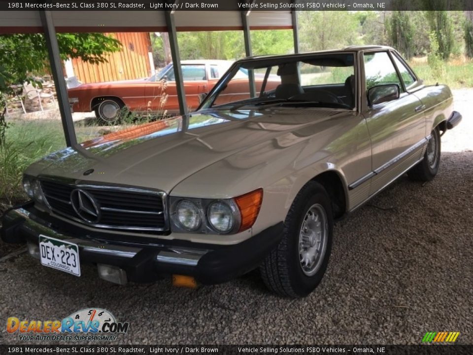 Light Ivory 1981 Mercedes-Benz SL Class 380 SL Roadster Photo #6