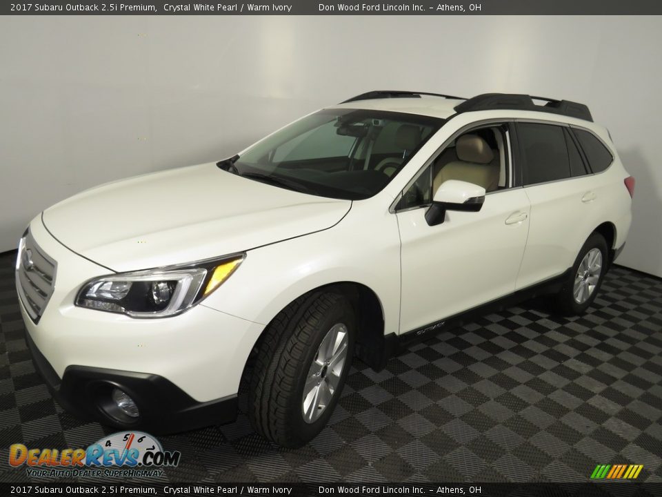 2017 Subaru Outback 2.5i Premium Crystal White Pearl / Warm Ivory Photo #7