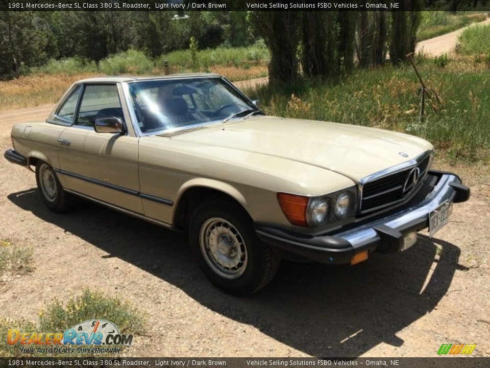 Light Ivory 1981 Mercedes-Benz SL Class 380 SL Roadster Photo #7