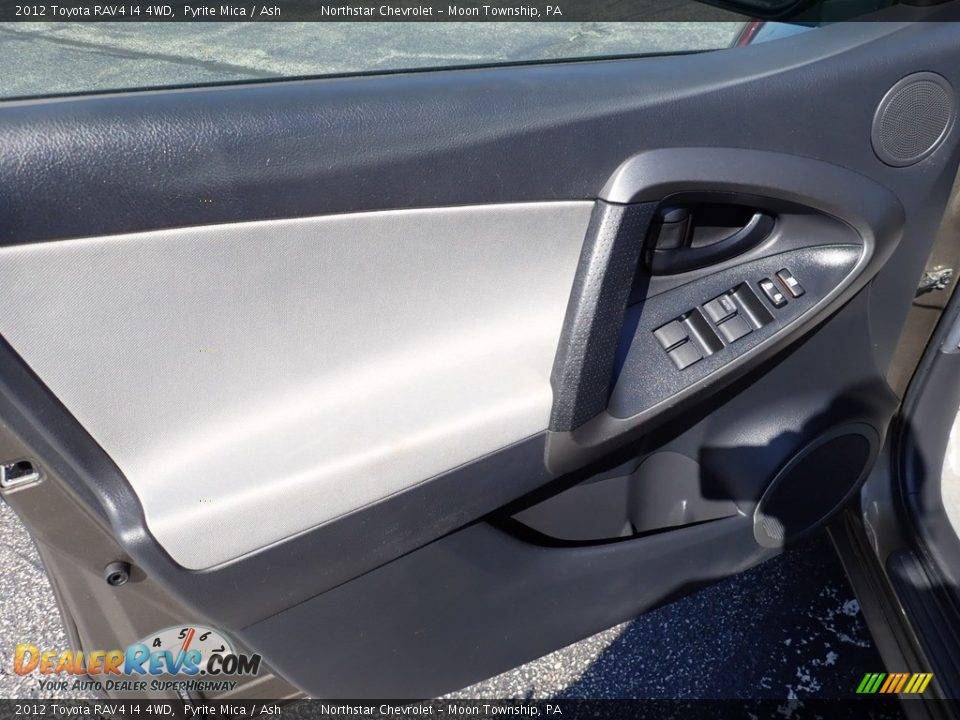 2012 Toyota RAV4 I4 4WD Pyrite Mica / Ash Photo #24