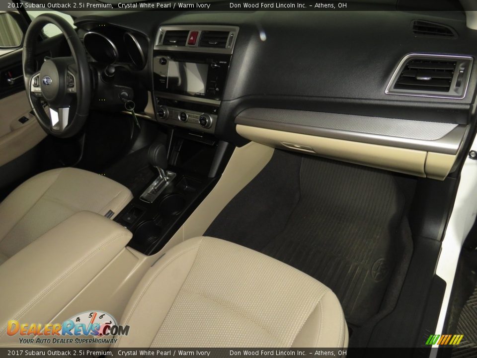 2017 Subaru Outback 2.5i Premium Crystal White Pearl / Warm Ivory Photo #28