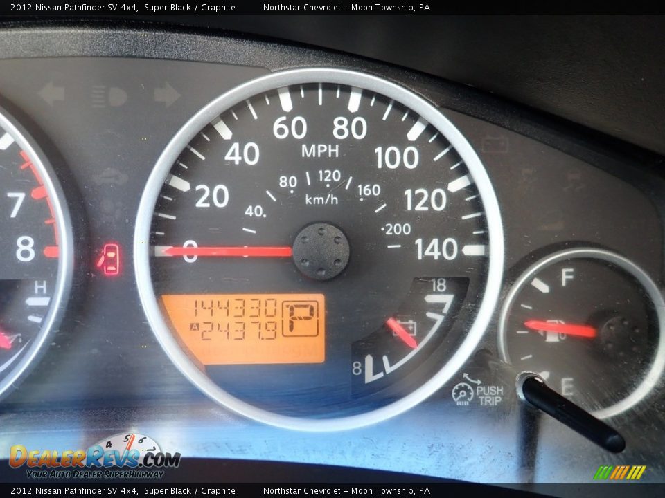 2012 Nissan Pathfinder SV 4x4 Super Black / Graphite Photo #15