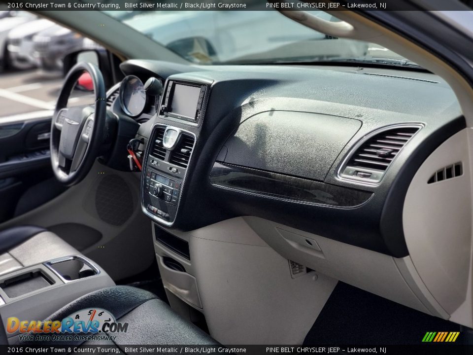 2016 Chrysler Town & Country Touring Billet Silver Metallic / Black/Light Graystone Photo #11