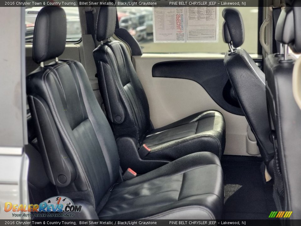 2016 Chrysler Town & Country Touring Billet Silver Metallic / Black/Light Graystone Photo #13