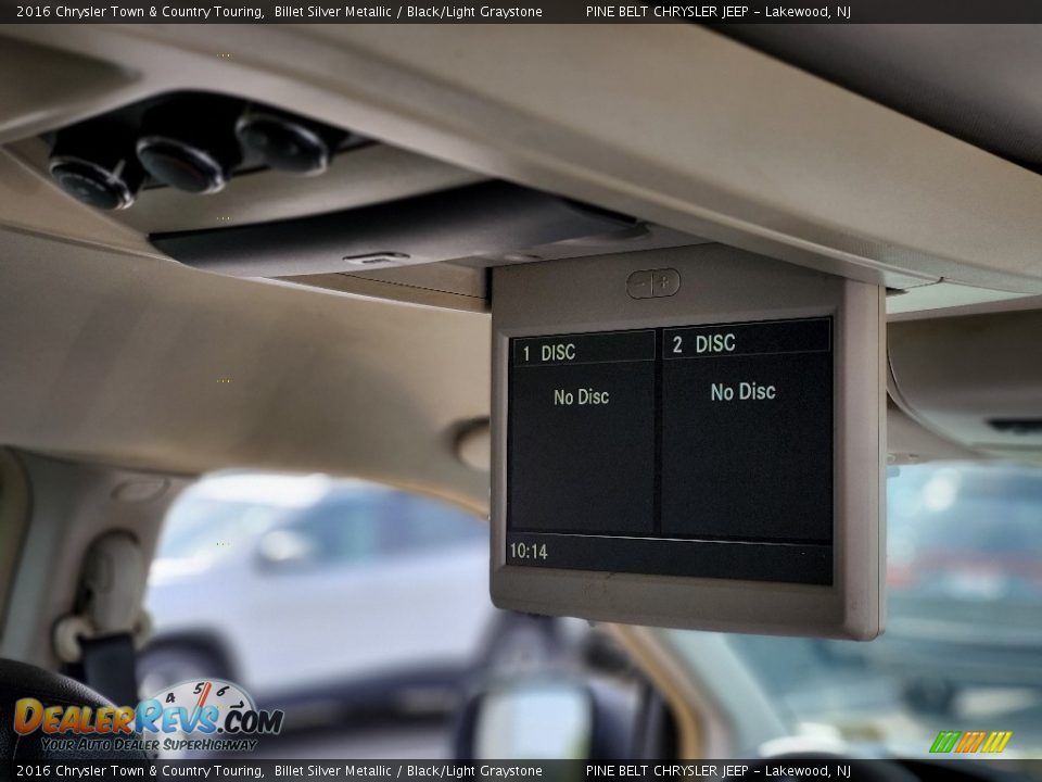 2016 Chrysler Town & Country Touring Billet Silver Metallic / Black/Light Graystone Photo #17
