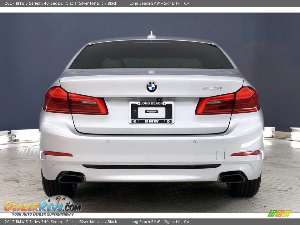 2017 BMW 5 Series 540i Sedan Glacier Silver Metallic / Black Photo #3