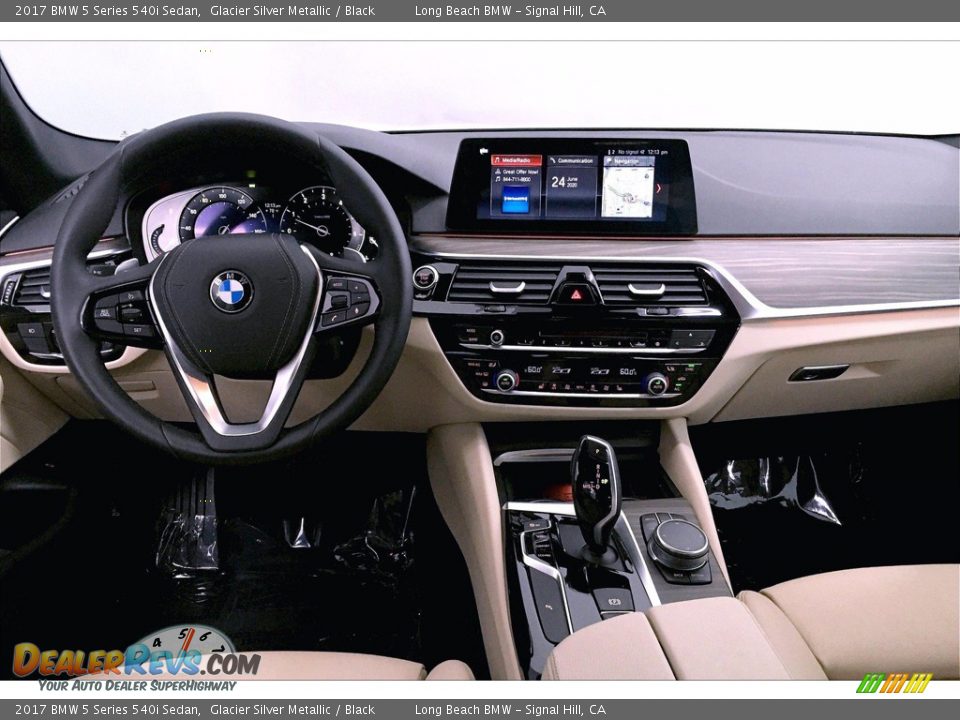 2017 BMW 5 Series 540i Sedan Glacier Silver Metallic / Black Photo #15