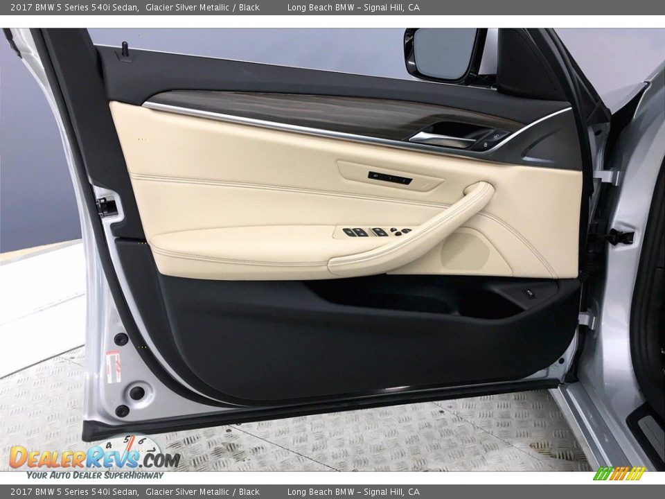 2017 BMW 5 Series 540i Sedan Glacier Silver Metallic / Black Photo #23