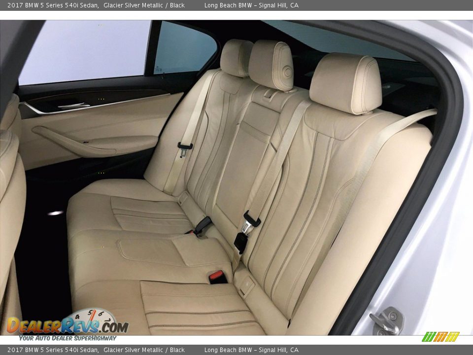 2017 BMW 5 Series 540i Sedan Glacier Silver Metallic / Black Photo #30
