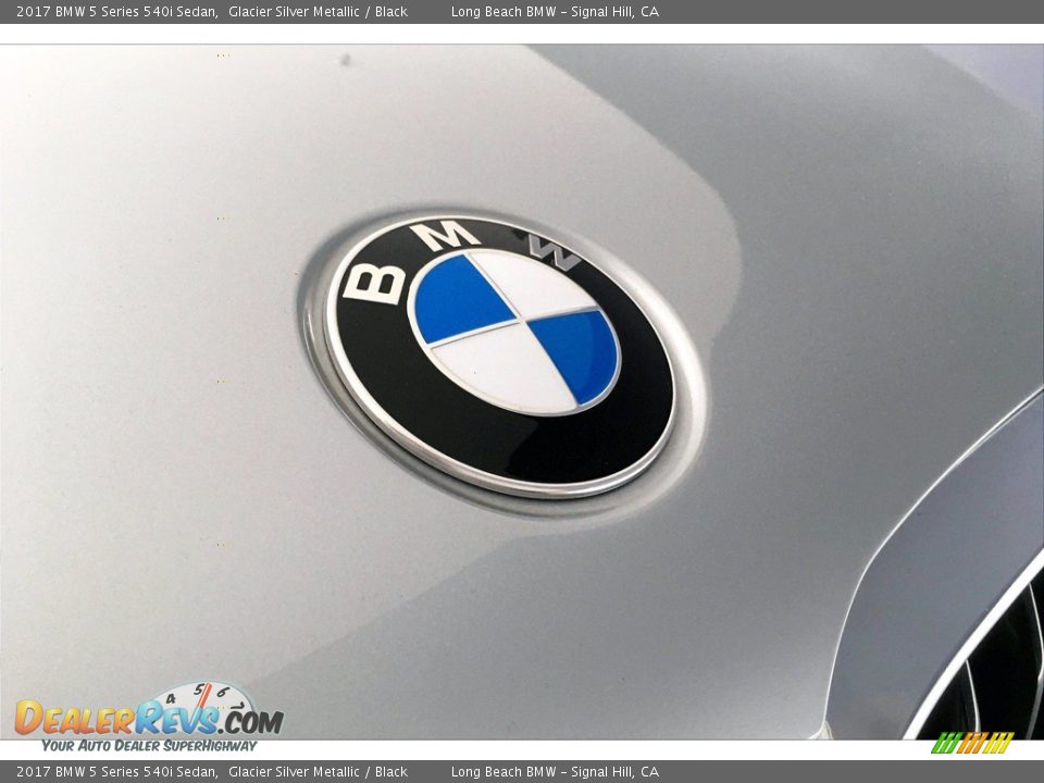 2017 BMW 5 Series 540i Sedan Glacier Silver Metallic / Black Photo #33