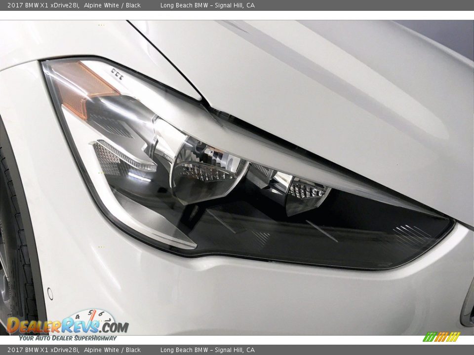 2017 BMW X1 xDrive28i Alpine White / Black Photo #26