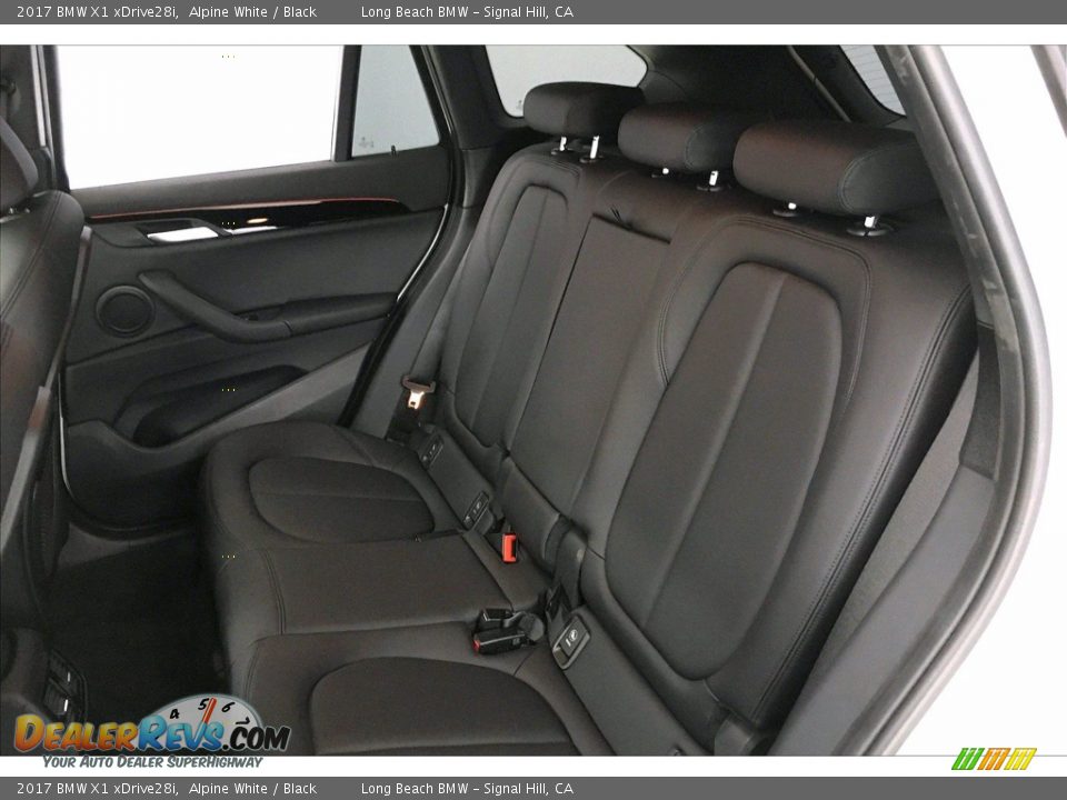 2017 BMW X1 xDrive28i Alpine White / Black Photo #30