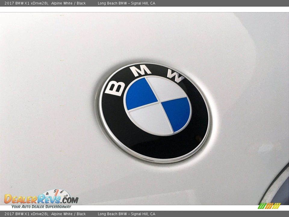 2017 BMW X1 xDrive28i Alpine White / Black Photo #33