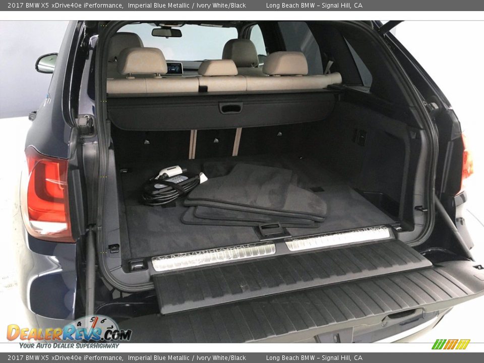 2017 BMW X5 xDrive40e iPerformance Imperial Blue Metallic / Ivory White/Black Photo #32