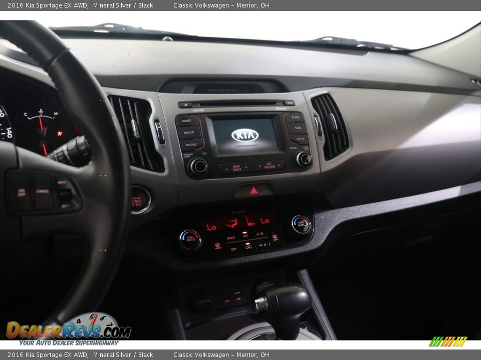 Controls of 2016 Kia Sportage EX AWD Photo #9