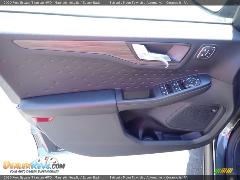 2020 Ford Escape Titanium 4WD Magnetic Metallic / Ebony Black Photo #10