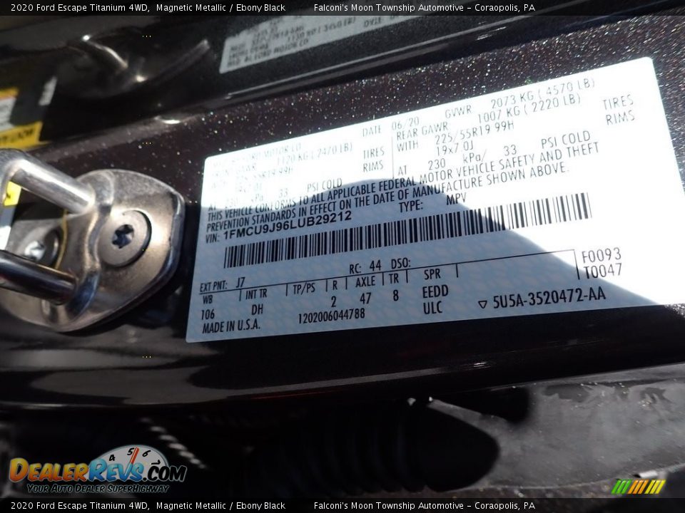 2020 Ford Escape Titanium 4WD Magnetic Metallic / Ebony Black Photo #12