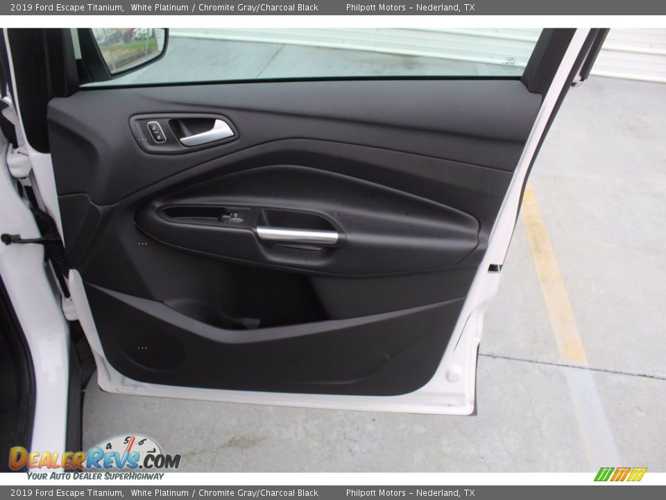 2019 Ford Escape Titanium White Platinum / Chromite Gray/Charcoal Black Photo #32