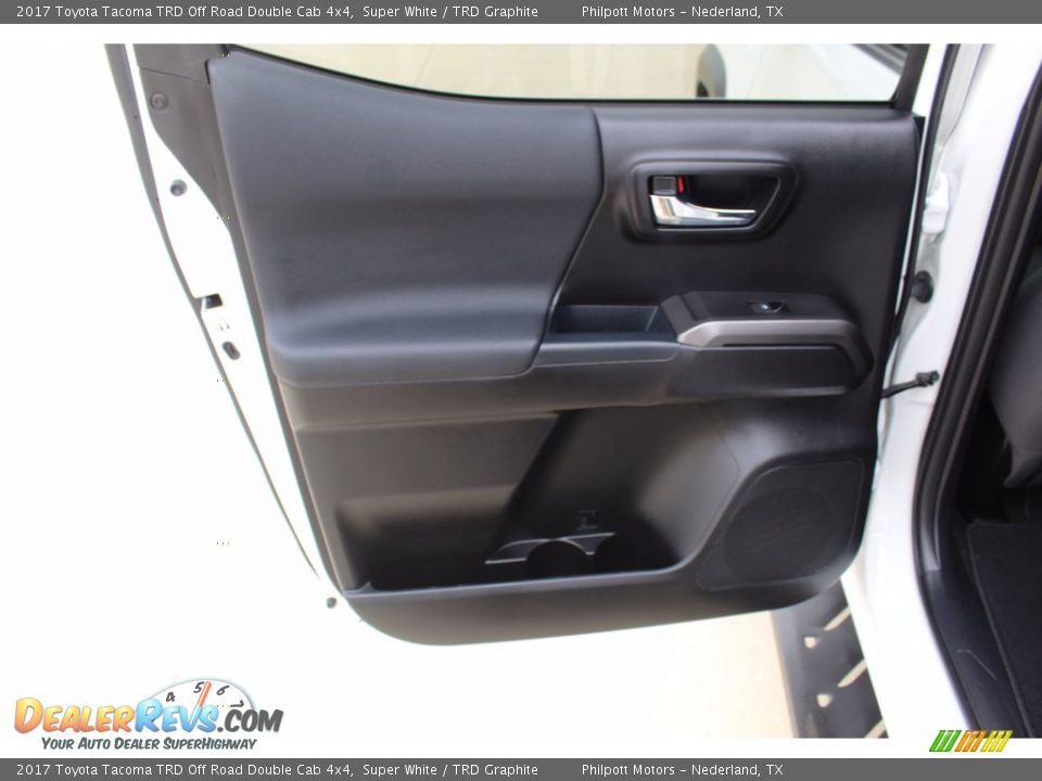 2017 Toyota Tacoma TRD Off Road Double Cab 4x4 Super White / TRD Graphite Photo #19