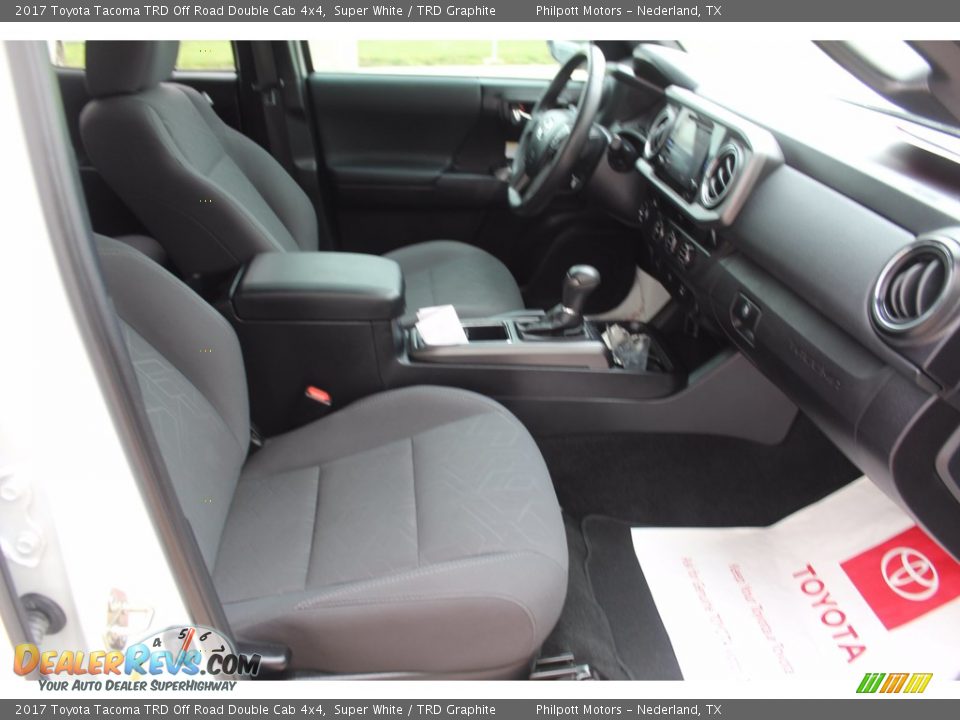 2017 Toyota Tacoma TRD Off Road Double Cab 4x4 Super White / TRD Graphite Photo #27