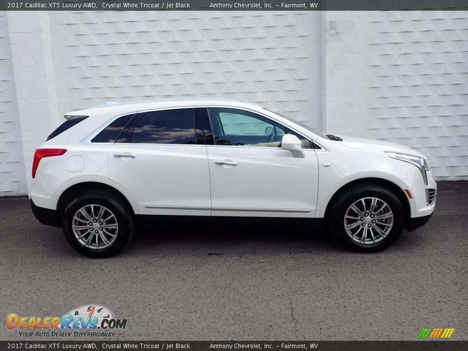 2017 Cadillac XT5 Luxury AWD Crystal White Tricoat / Jet Black Photo #4