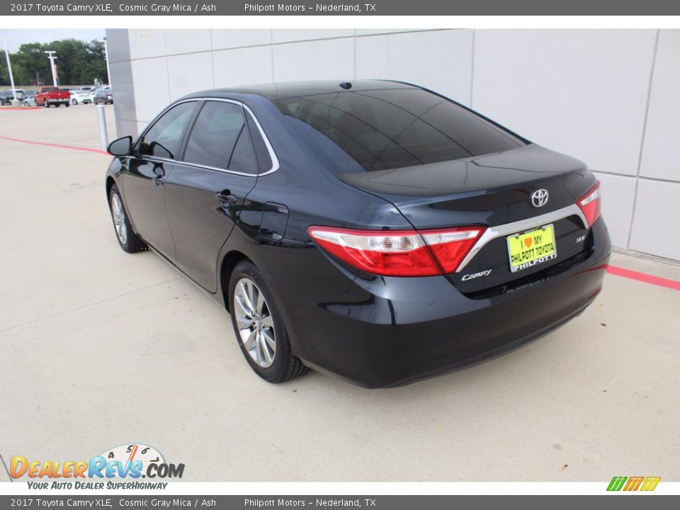 2017 Toyota Camry XLE Cosmic Gray Mica / Ash Photo #6