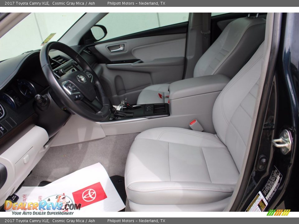 2017 Toyota Camry XLE Cosmic Gray Mica / Ash Photo #10