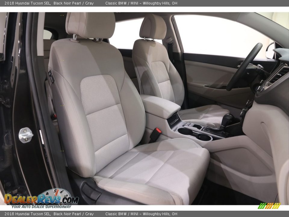 Front Seat of 2018 Hyundai Tucson SEL Photo #19