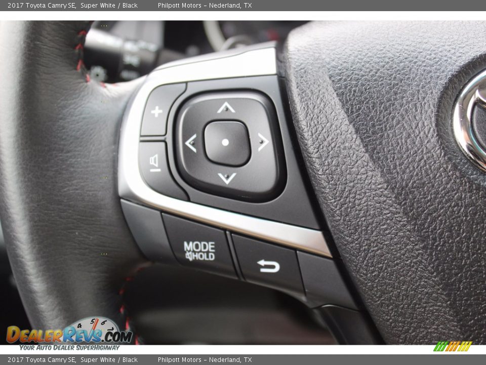 2017 Toyota Camry SE Super White / Black Photo #11