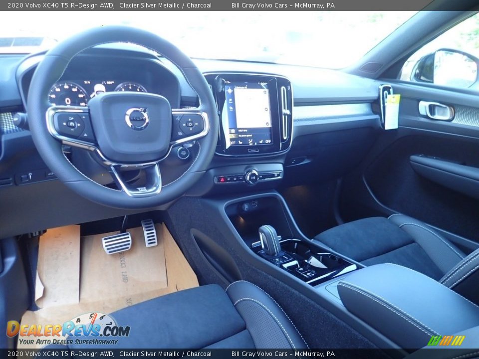 Charcoal Interior - 2020 Volvo XC40 T5 R-Design AWD Photo #9
