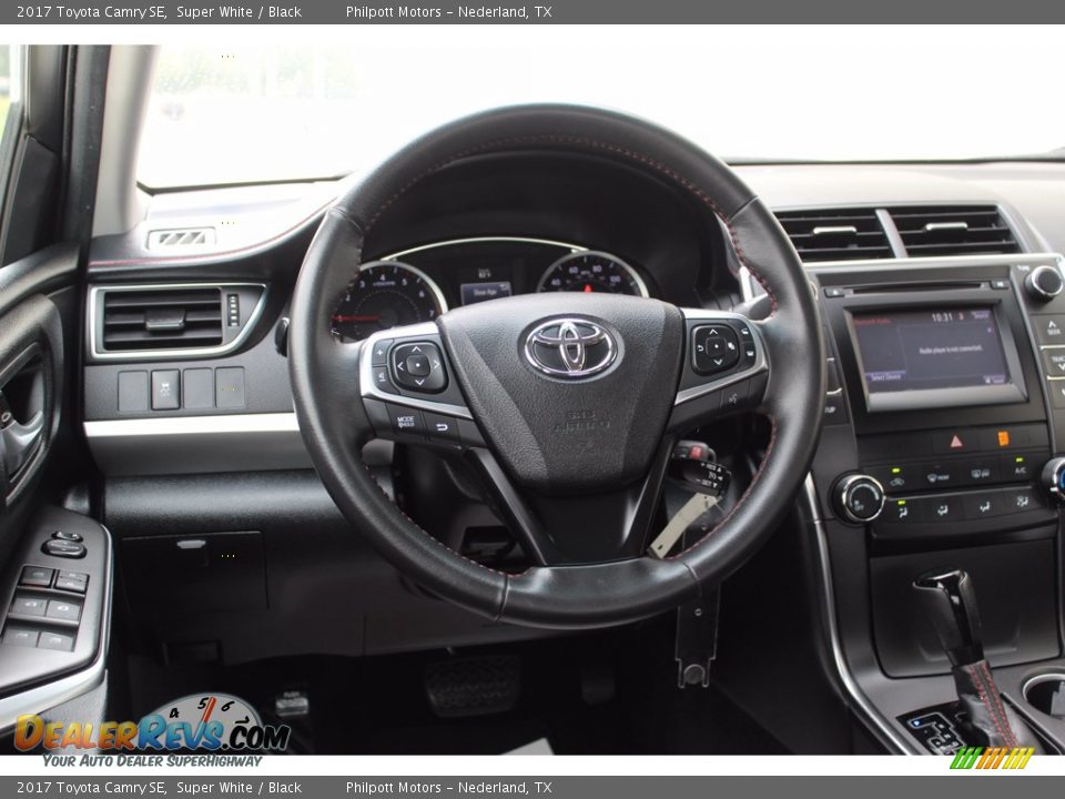2017 Toyota Camry SE Super White / Black Photo #22