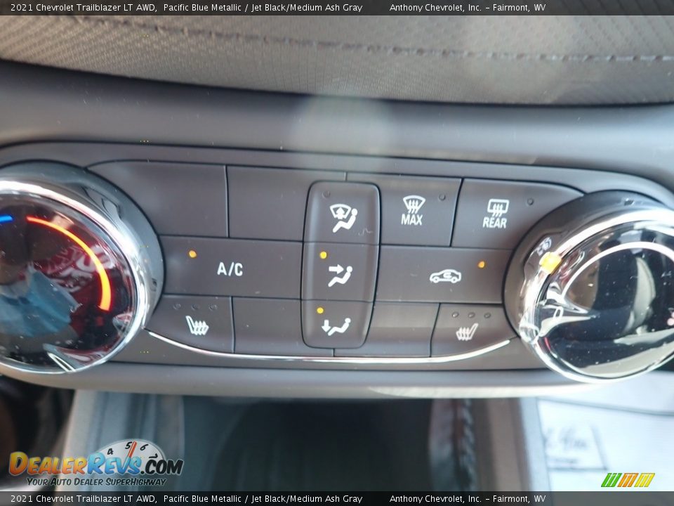 Controls of 2021 Chevrolet Trailblazer LT AWD Photo #18