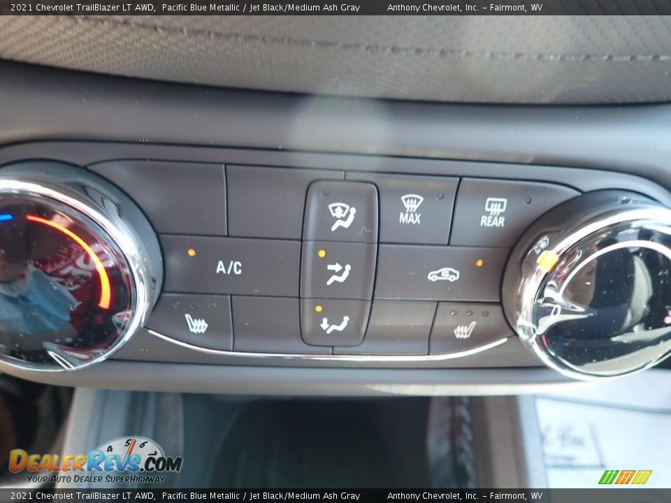 Controls of 2021 Chevrolet TrailBlazer LT AWD Photo #18