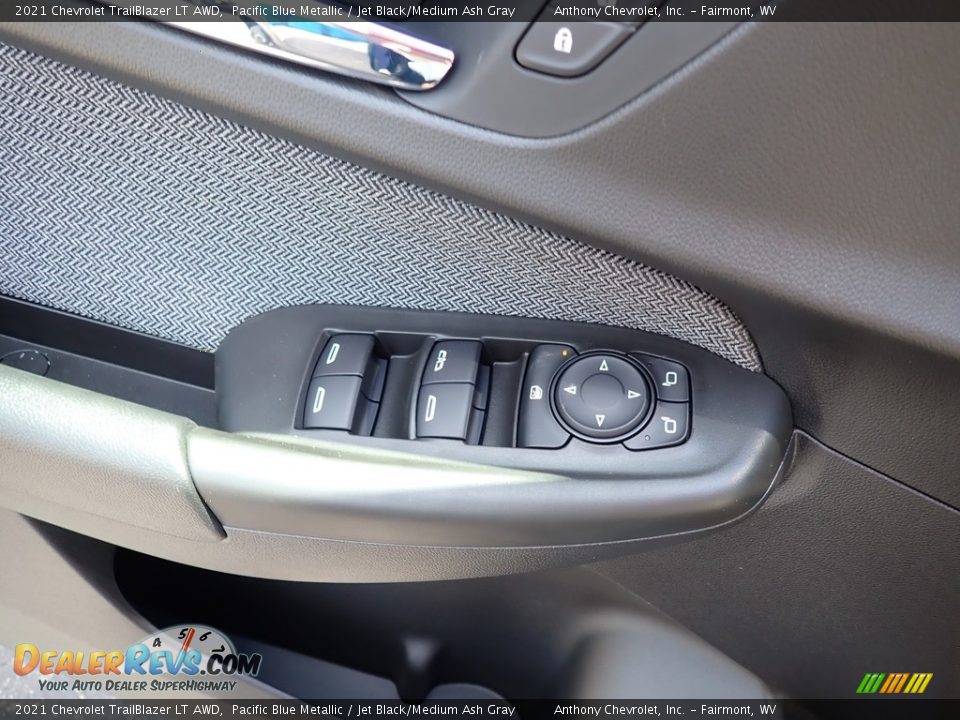 Controls of 2021 Chevrolet TrailBlazer LT AWD Photo #20