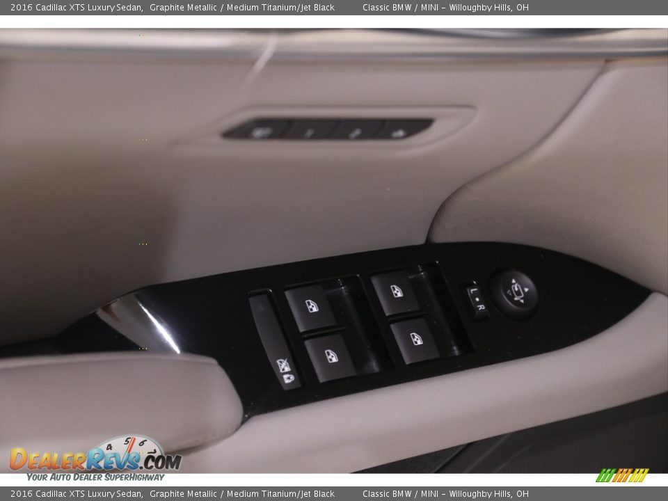 2016 Cadillac XTS Luxury Sedan Graphite Metallic / Medium Titanium/Jet Black Photo #5