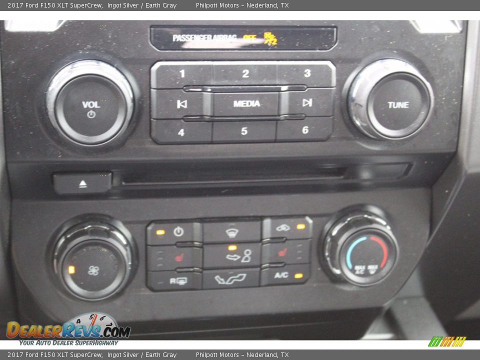 2017 Ford F150 XLT SuperCrew Ingot Silver / Earth Gray Photo #20