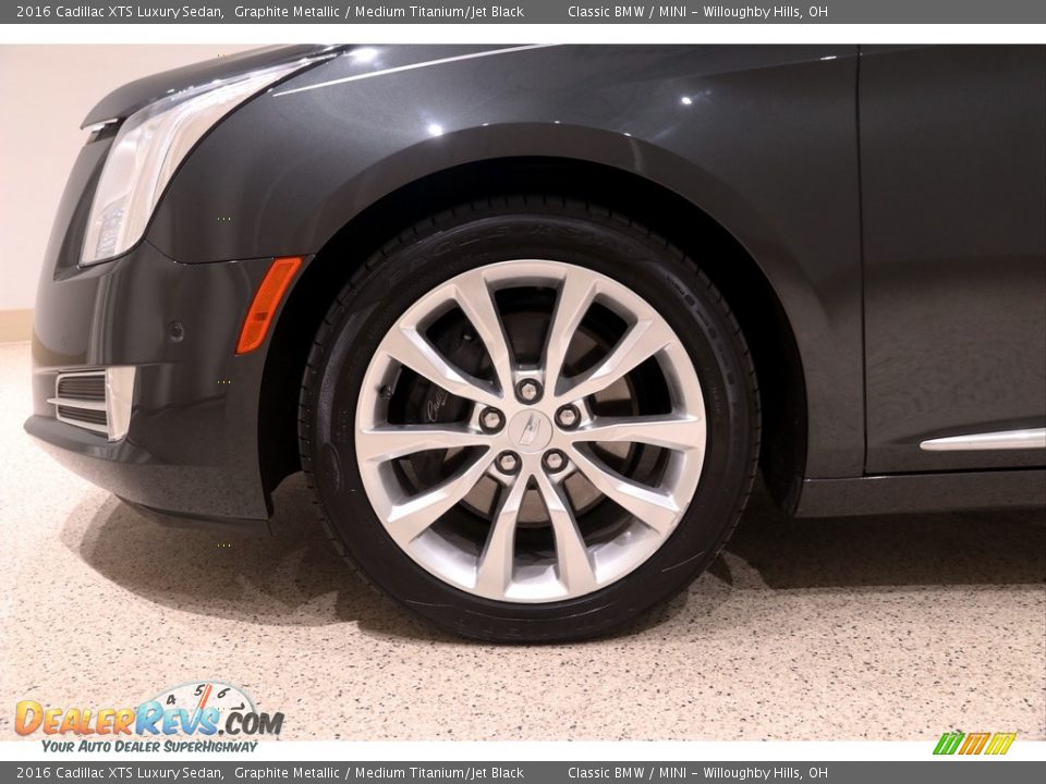2016 Cadillac XTS Luxury Sedan Graphite Metallic / Medium Titanium/Jet Black Photo #29