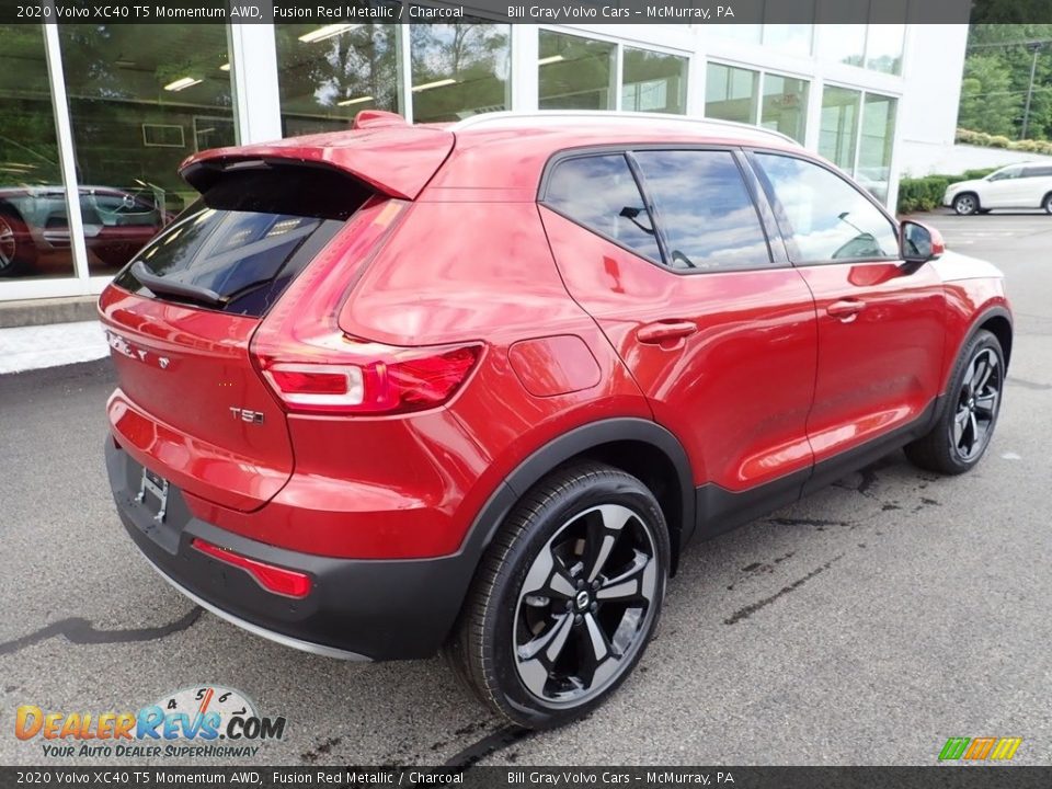2020 Volvo XC40 T5 Momentum AWD Fusion Red Metallic / Charcoal Photo #2
