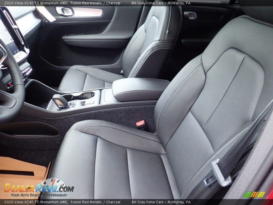 Front Seat of 2020 Volvo XC40 T5 Momentum AWD Photo #7