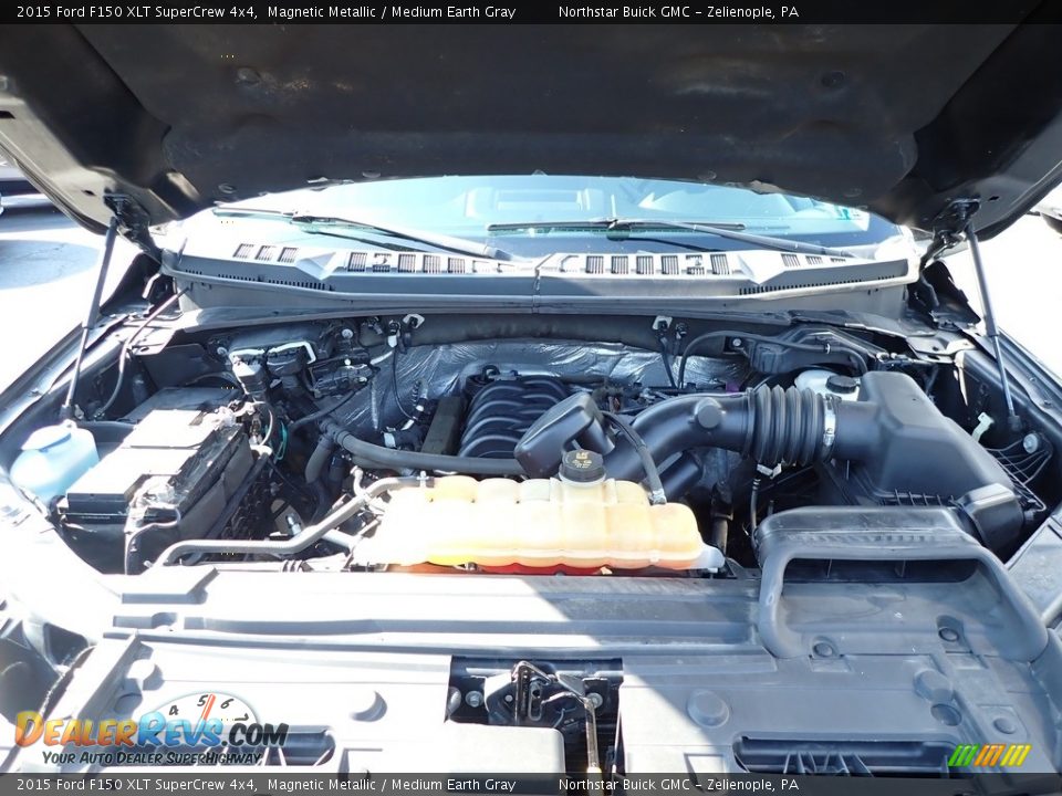 2015 Ford F150 XLT SuperCrew 4x4 Magnetic Metallic / Medium Earth Gray Photo #2