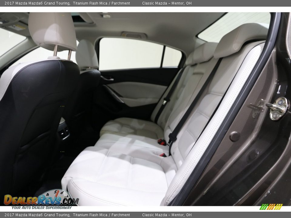 2017 Mazda Mazda6 Grand Touring Titanium Flash Mica / Parchment Photo #18