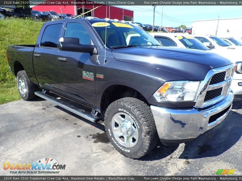 Front 3/4 View of 2016 Ram 2500 Tradesman Crew Cab 4x4 Photo #3