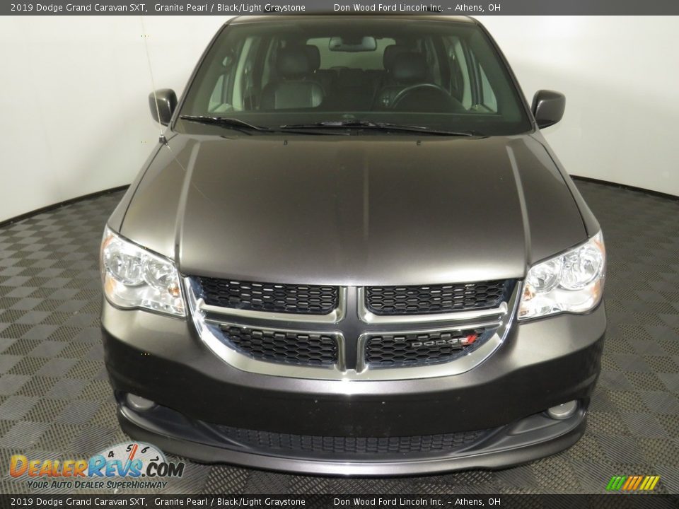 2019 Dodge Grand Caravan SXT Granite Pearl / Black/Light Graystone Photo #4