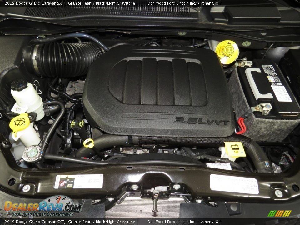 2019 Dodge Grand Caravan SXT Granite Pearl / Black/Light Graystone Photo #6