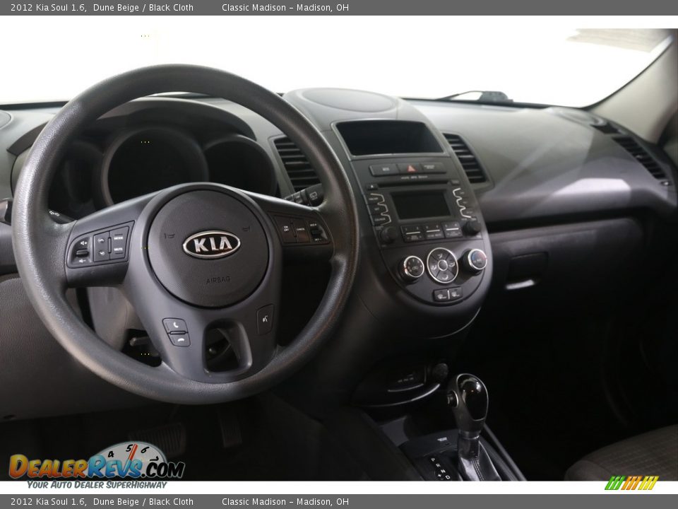2012 Kia Soul 1.6 Dune Beige / Black Cloth Photo #6