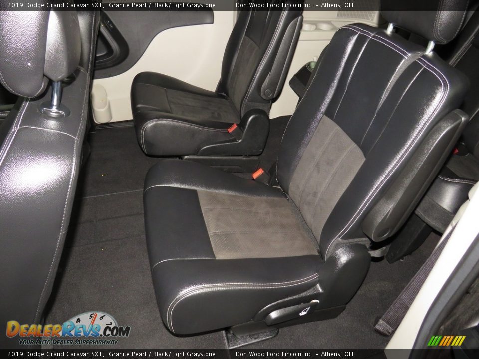 2019 Dodge Grand Caravan SXT Granite Pearl / Black/Light Graystone Photo #22
