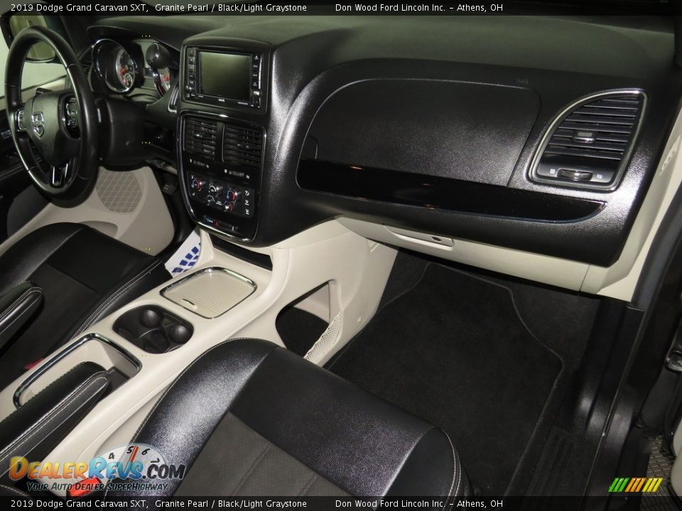 2019 Dodge Grand Caravan SXT Granite Pearl / Black/Light Graystone Photo #28