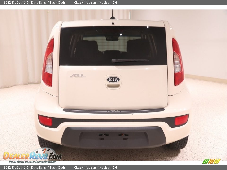 2012 Kia Soul 1.6 Dune Beige / Black Cloth Photo #19