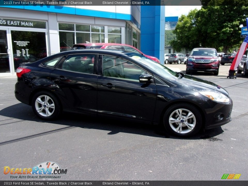 2013 Ford Focus SE Sedan Tuxedo Black / Charcoal Black Photo #3