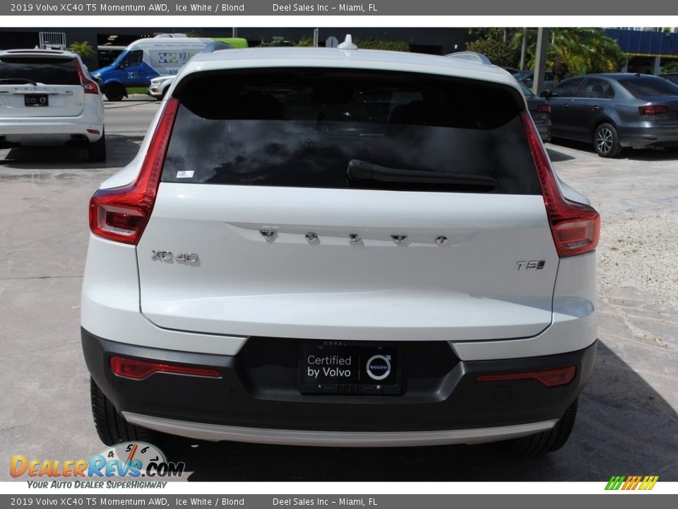 2019 Volvo XC40 T5 Momentum AWD Ice White / Blond Photo #8